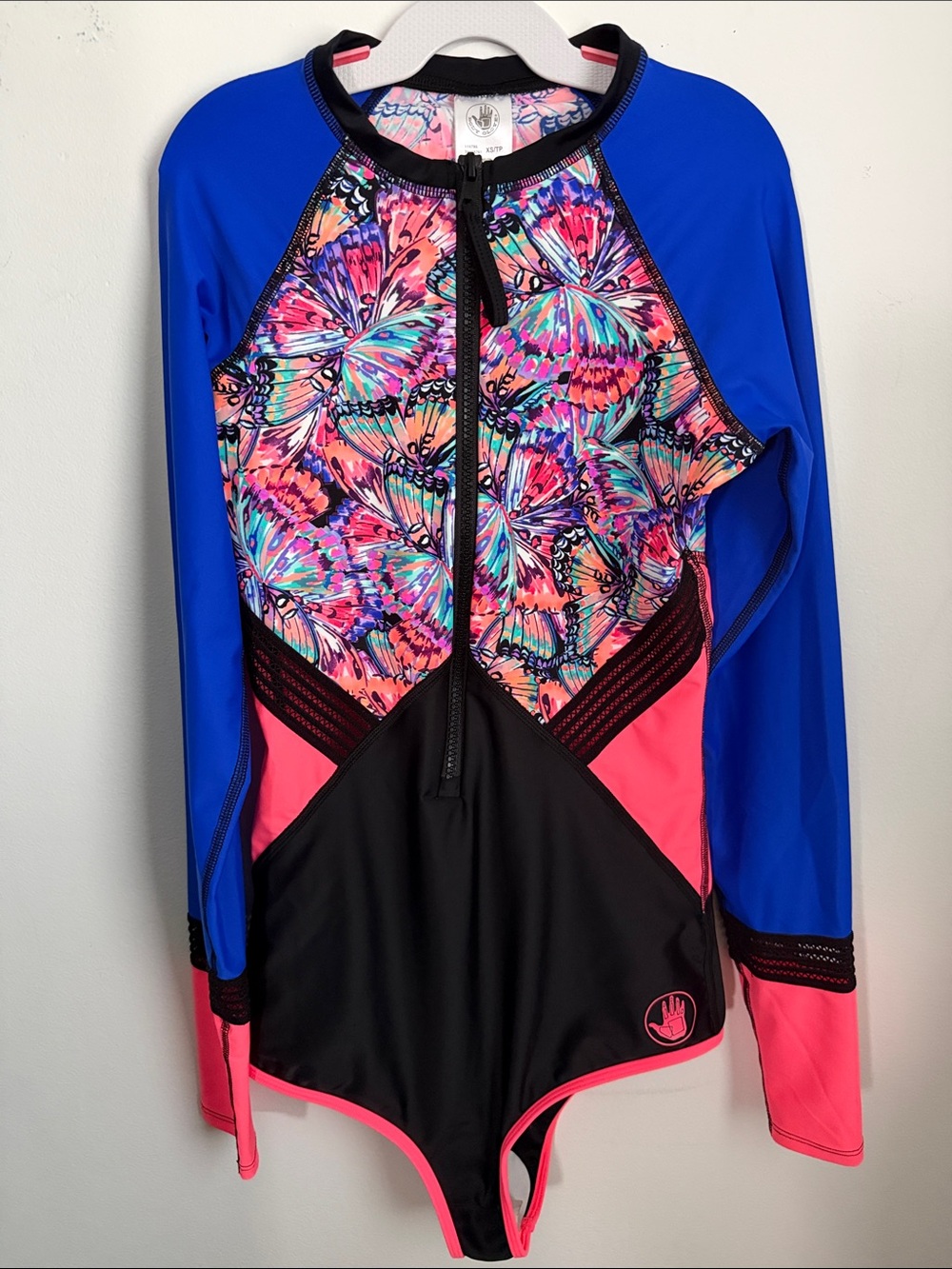 NEW BODY GLOVE❣️ L/S Rash Guard Swimsuit!